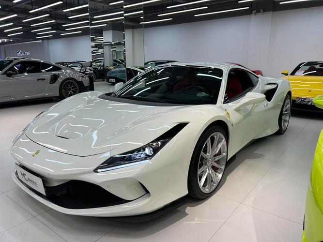 法拉利f8白色(法拉利f8白色农村)