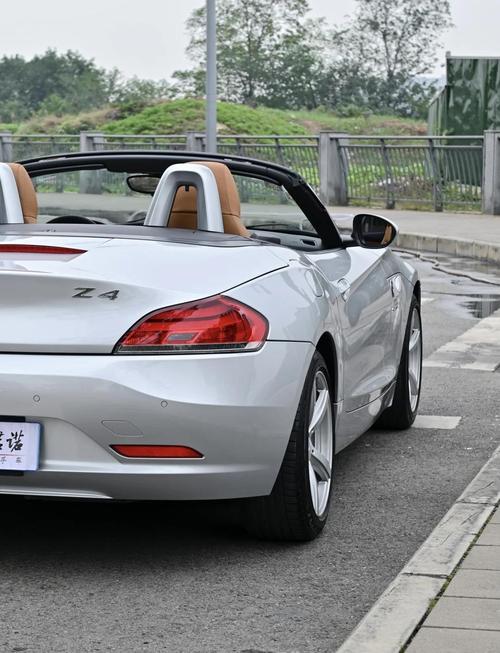 宝马z4敞篷硬顶 最新款宝马z4硬顶敞篷