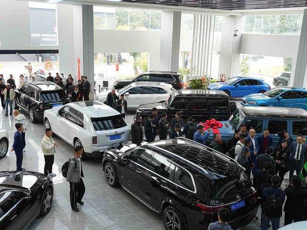 成都二手车市场哪里最大,成都二手车交易市场最集中的地方在哪里？