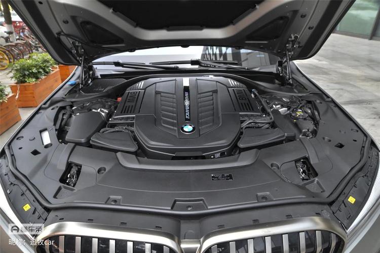 w12和v12的区别/w12和v12的区别示意图