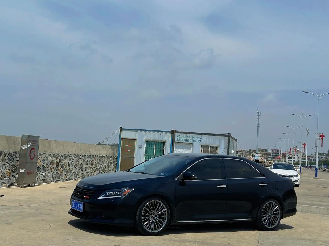 第七代凯美瑞参数配置(第七代凯美瑞参数配置及价格)