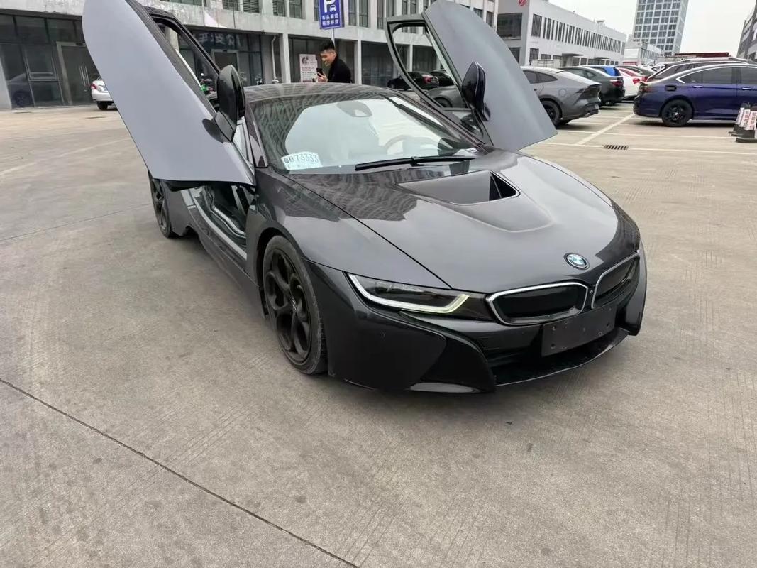宝马i8配置参数 宝马i8多少匹
