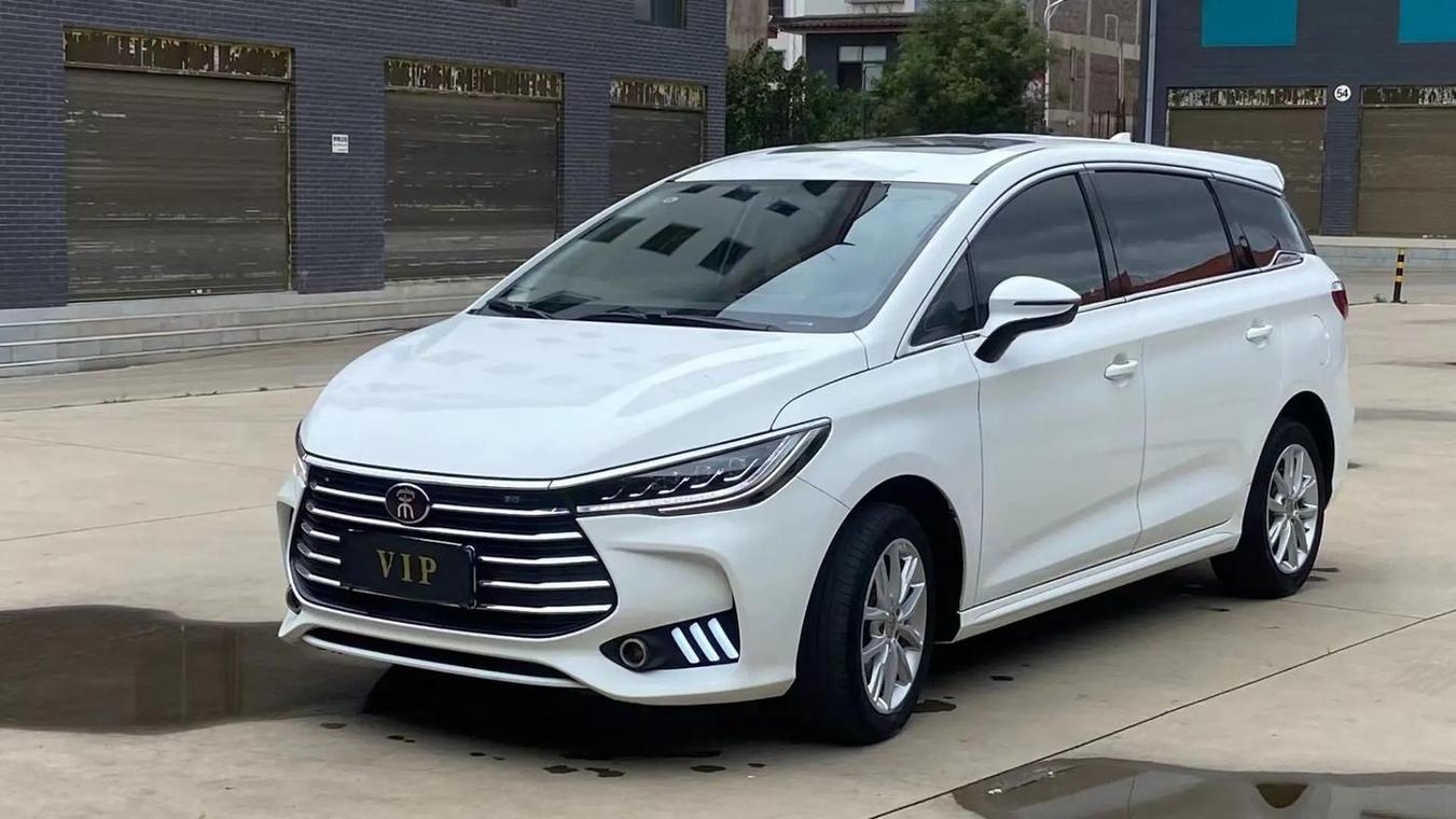 宋max油耗太吓人(宋max油耗太高怎么办)