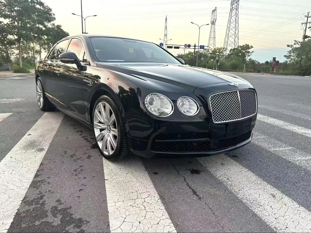 宾利飞驰二手车／宾利飞驰二手车价格及图片