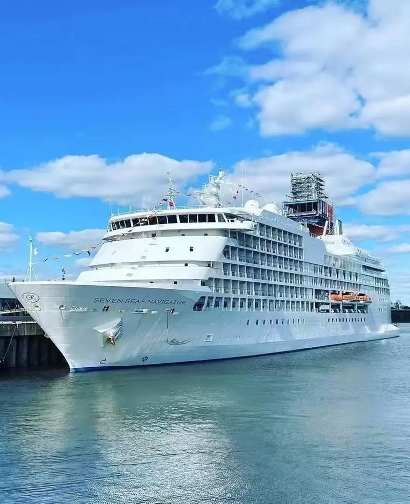 navigator(NAVIGATOR OF THE SEAS)