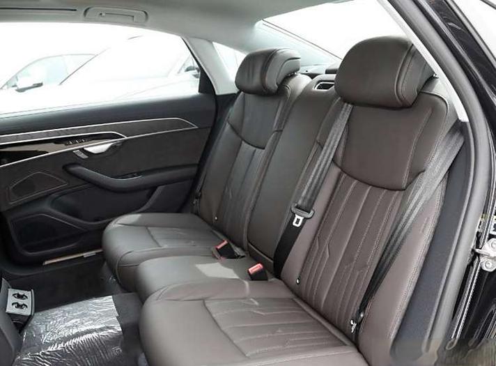 奥迪a8horch(奥迪A8后排娱乐怎么看电视)