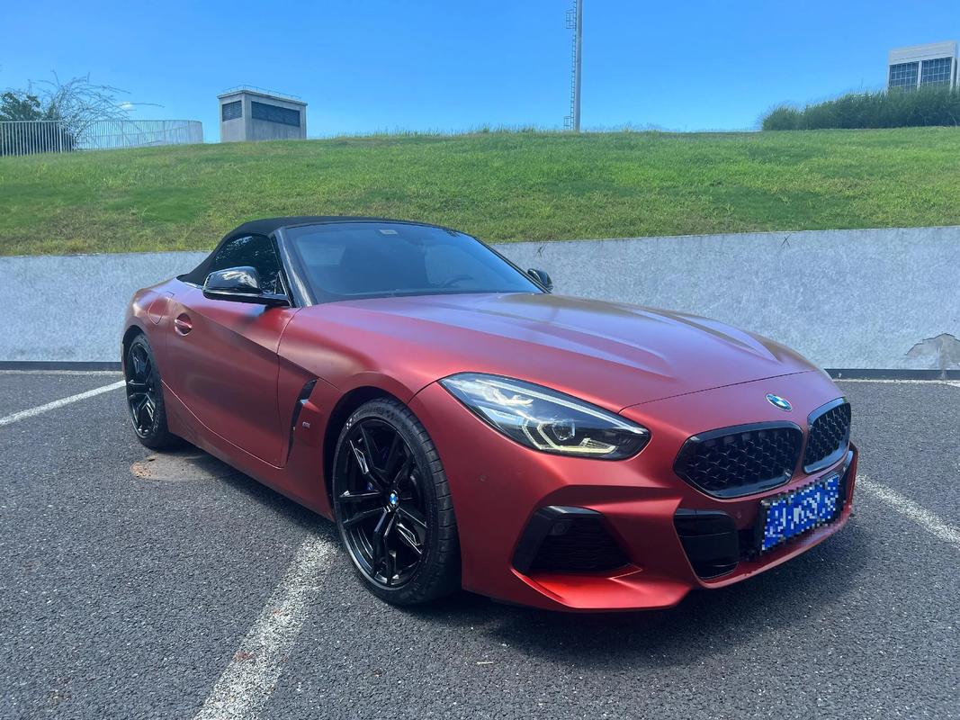 宝马z4四人座／宝马z4坐3个人